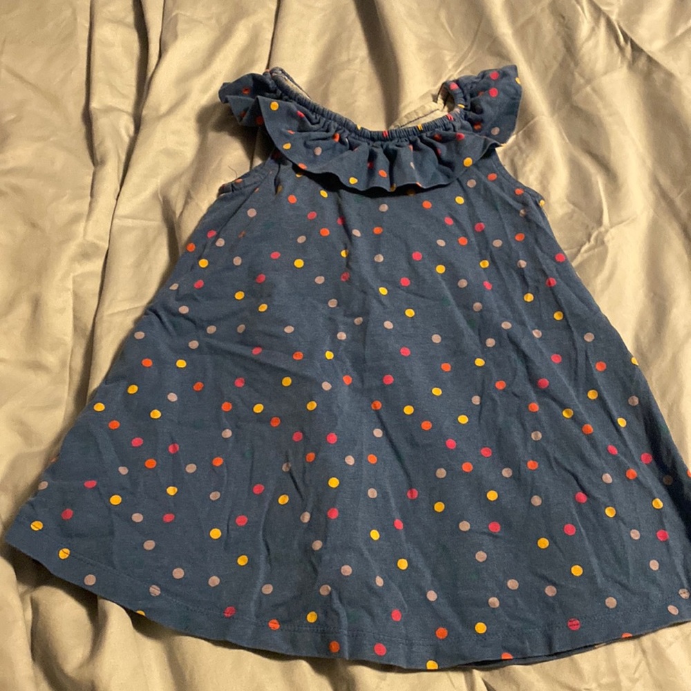 Sleeveless dress